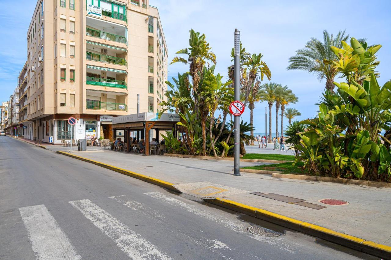 Casa Terra: Apartment 50 Meters From The Beach Torrevieja Exterior foto